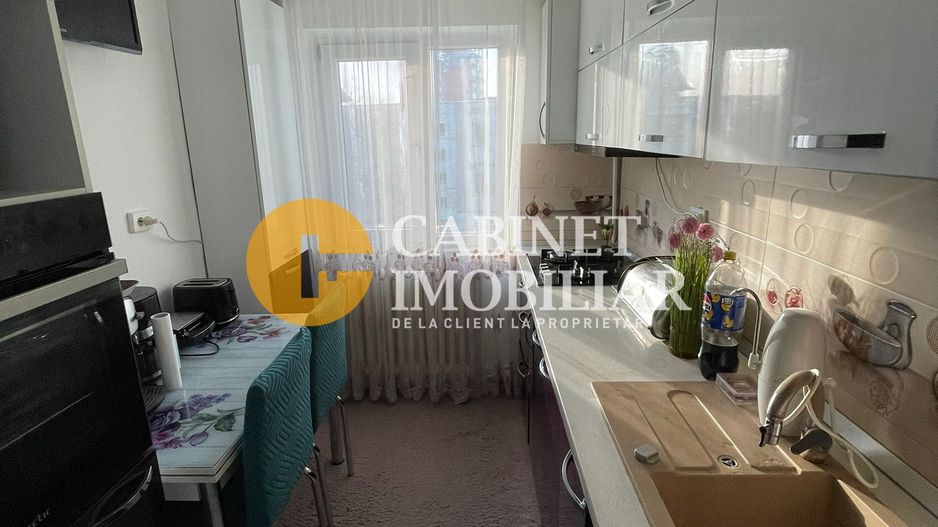 FARA RISC - PODU ROS - LICEUL EMIL RACOVITA - 3 CAMERE - RENOVAT - Poză 10