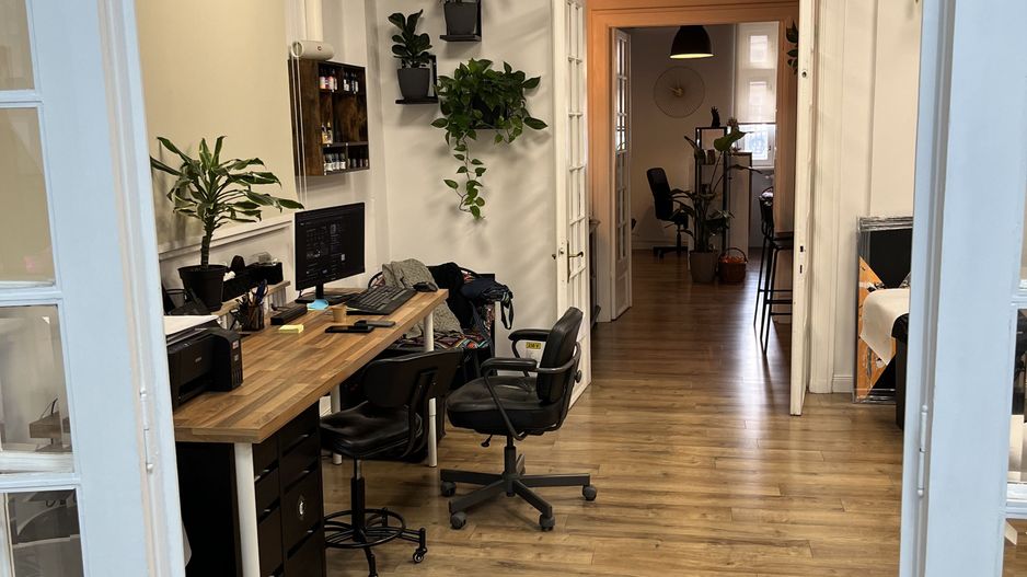 De vanzare Spatiu Birou/Apartament zona Romana Intrare Separata sect 1 - Poză 8