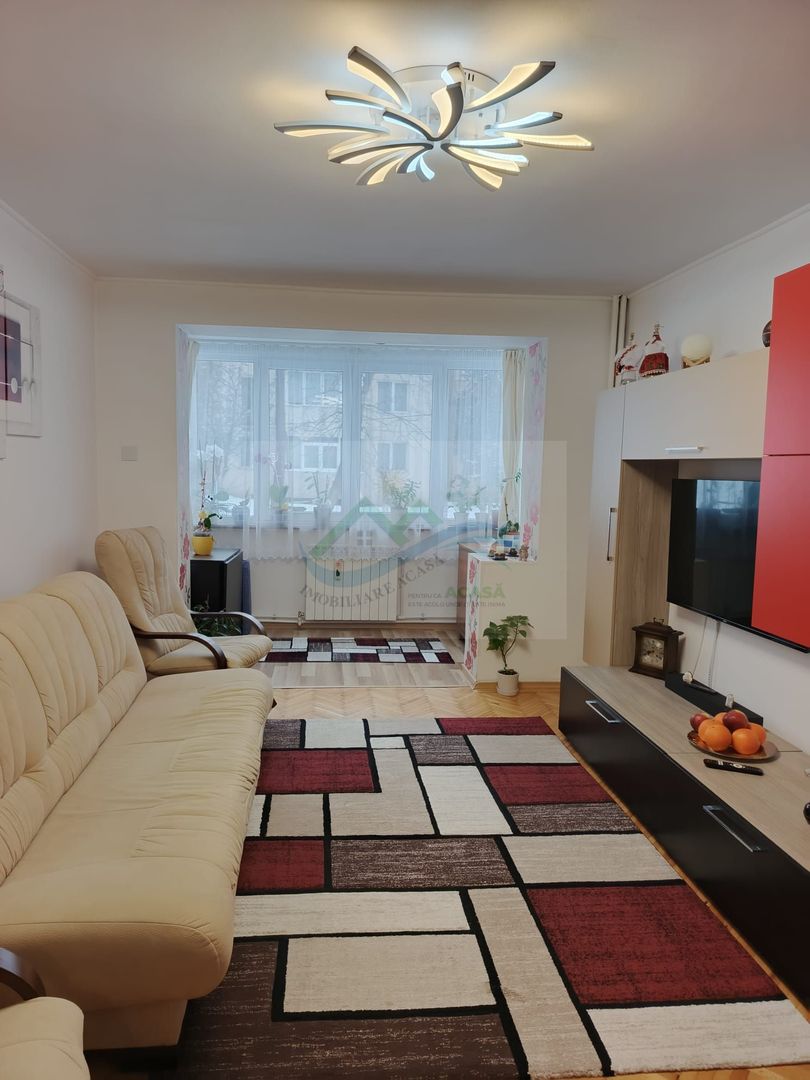 Apartament 3 camere  Mărășești, - Poză 1