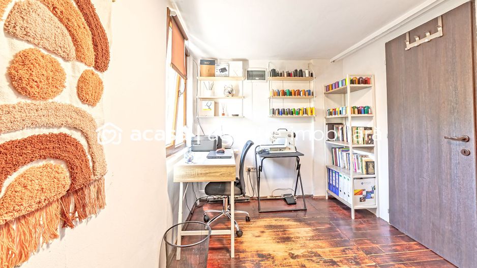 Casă într-o zonă liniștită, pe Insula Mureș - Poză 1