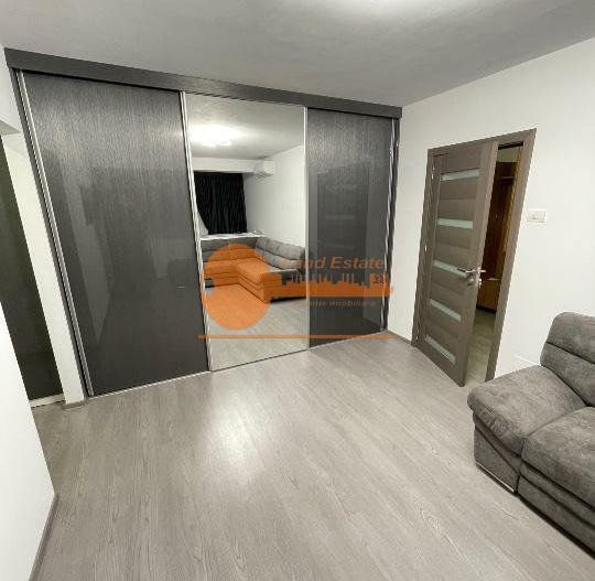 3 camere CampiaLibertati - Parc Titan - Poză 2