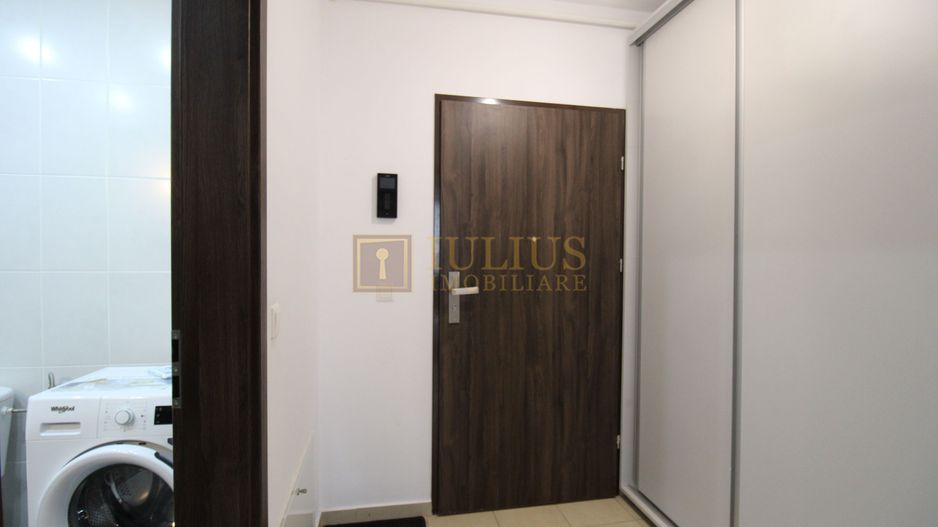 Complex URANUS PLAZA, zona Soarelui; rulouri electrice. - Poză 12