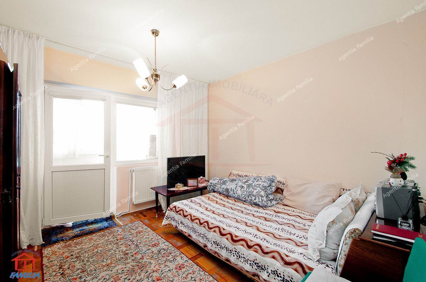 Vand/schimb apartament 4 camere, Micro 17, 98 mp, 120.000 EURO - Poză 8