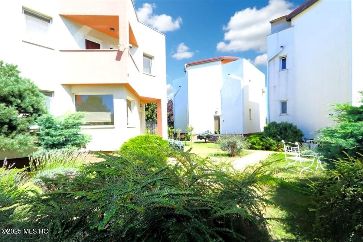 Mamaia Nord - Scoica Land, casa de vacanta la mare, P+1E+Terasa! - Poză 35