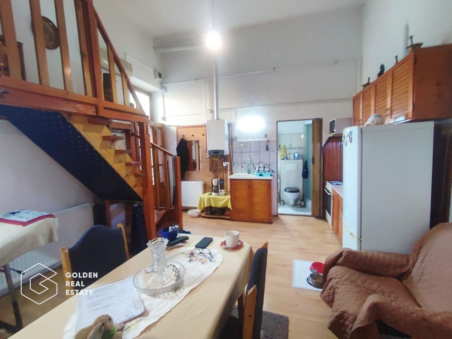 Apartament la etajul 1, vedere spre pietonala, str. Metianu - Poză 1