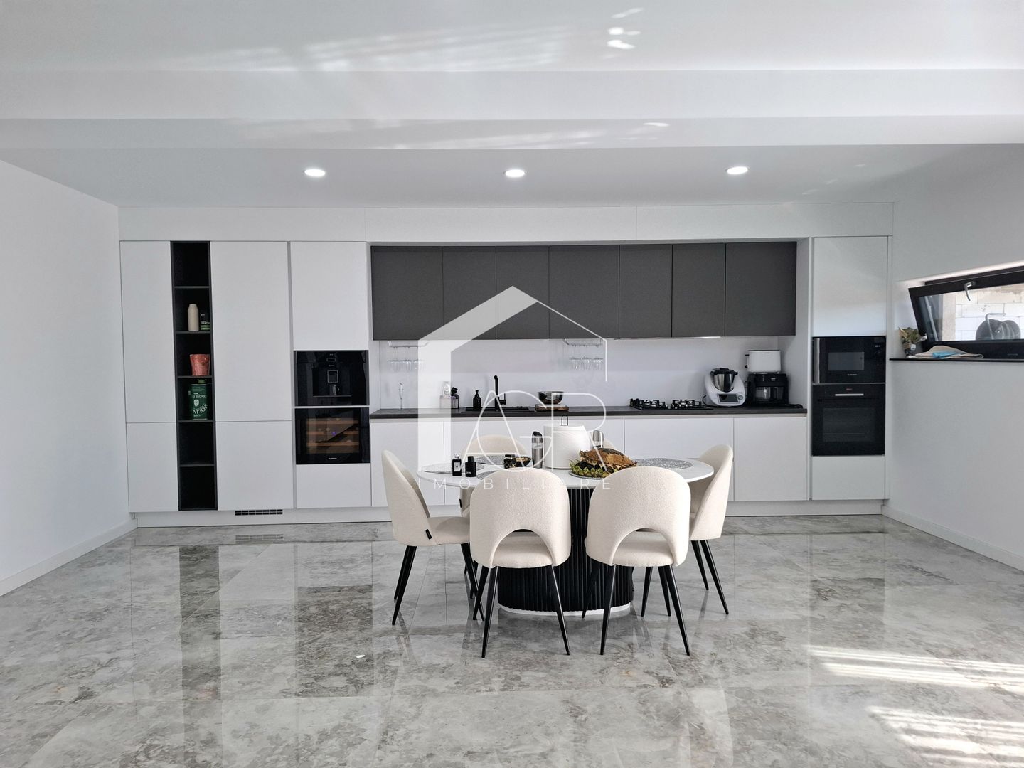 Vila cu 5 camere de vanzare, Strejnicu - Poză 4