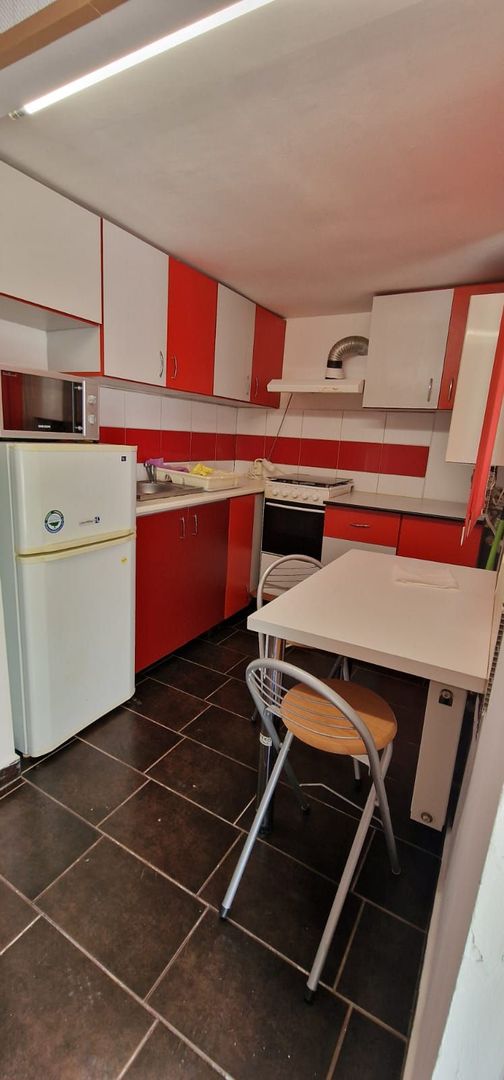 Apartament renovat cu o camera pe 2 nivele | Curte | Parcare | Grigorescu - Poză 12