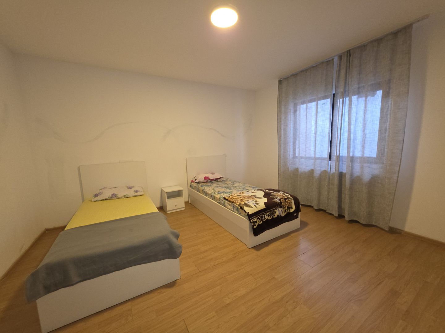 Tunari! Vila de inchiriat, pretabila pentru 15 - 20 muncitori - Poză 8