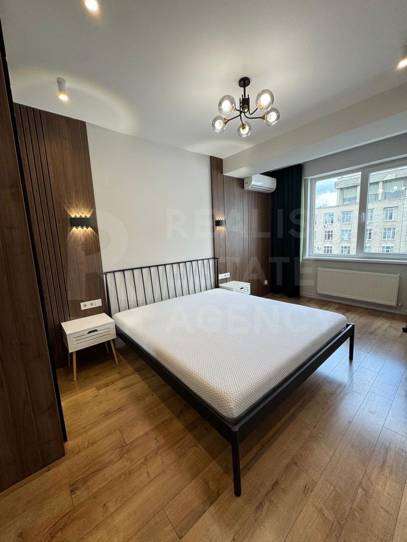Chirie, apartament, 2 camere, strada Vasile Alecsandri, Centru - Poză 1