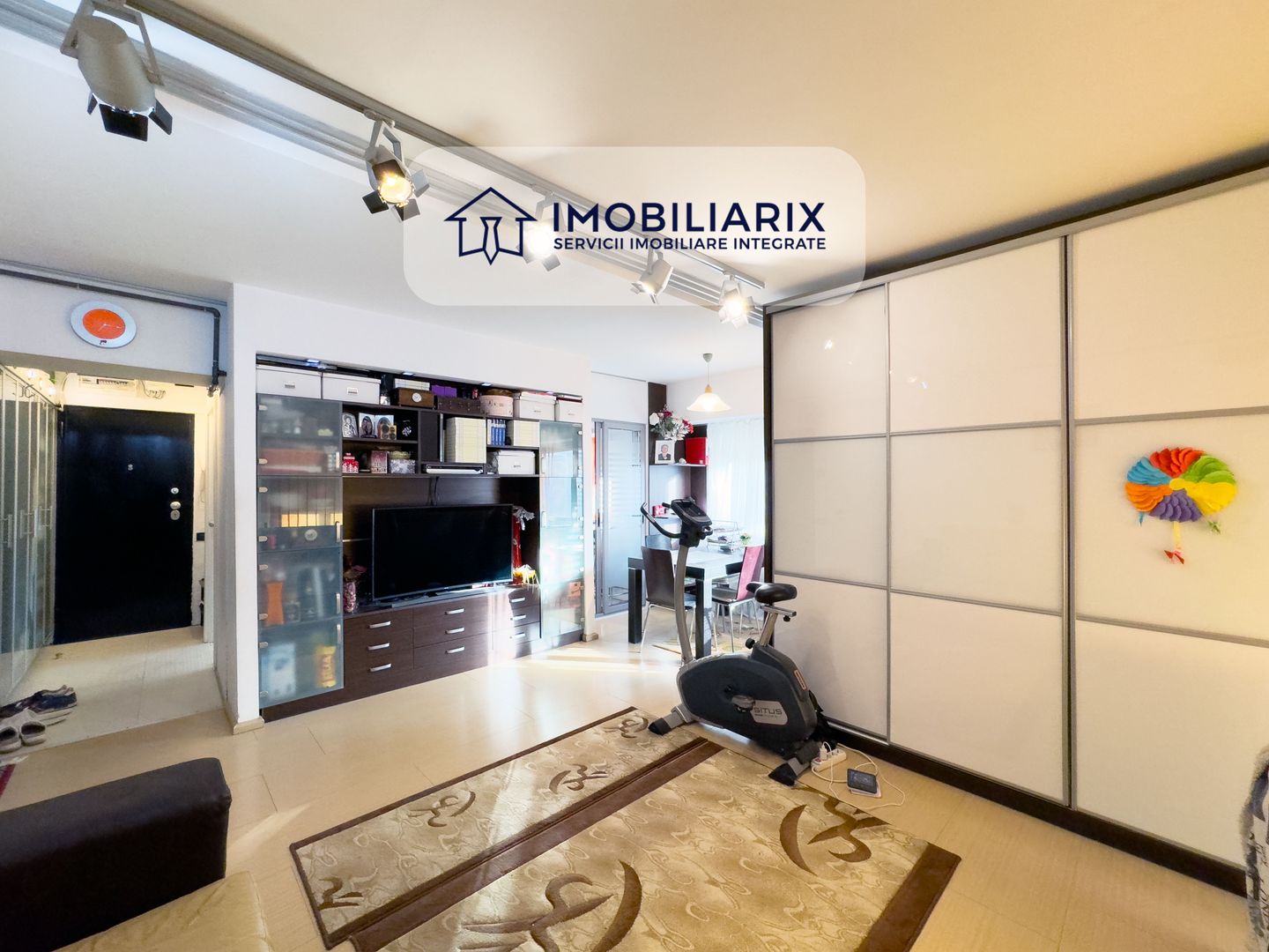 Apartament spațios și modern de vânzare – Casa de Cultură, Constanța - Poză 3