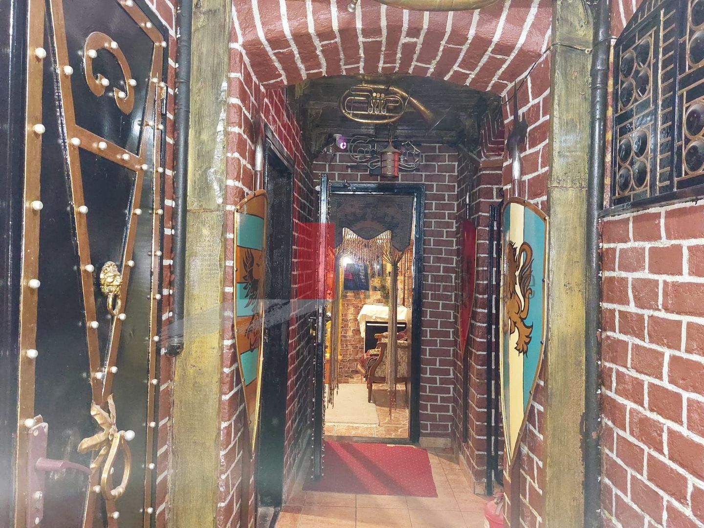 URGENT!,  Amzei, SPATIU COMERCIAL IN ACTE, INTRARE SEPARATA, NEGOCIABIL - Poză 3