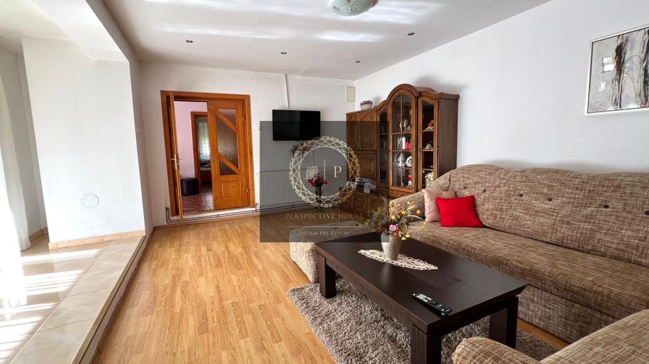 Casă pretabila 2 familii | 280 mp utili| 1350mp Teren | Garaj - Poză 7