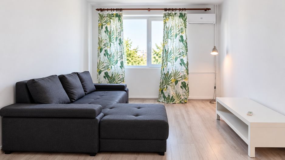Apartament cu 3 camere de vanzare in zona Radovanu/Colentina - Poză 1