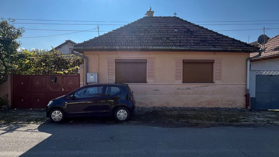 Casă de vânzare în Sânpetru Vechi - singur în curte, garaj, foișor - Poză 17