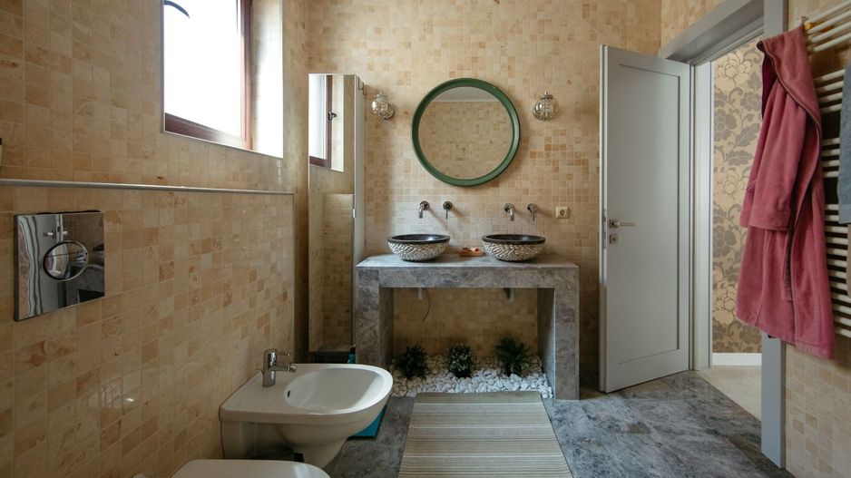 Vilă modernă  cu curte generoasă în Iancu Nicolae - Poză 18