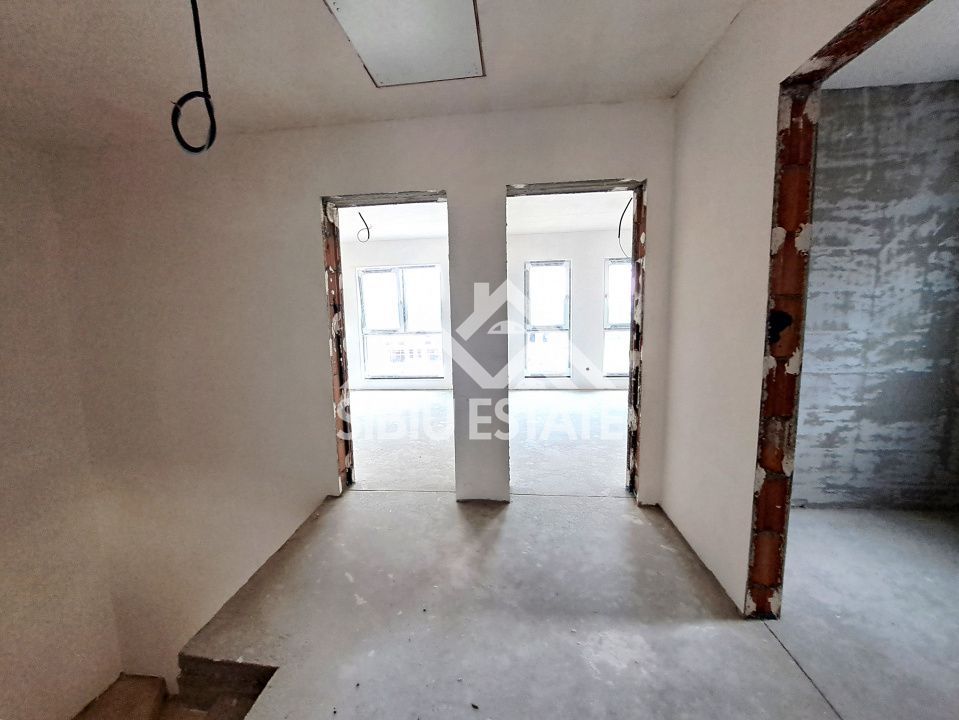 Casa noua cu pivnita  Sibiu Calea Cisnadiei - Poză 13