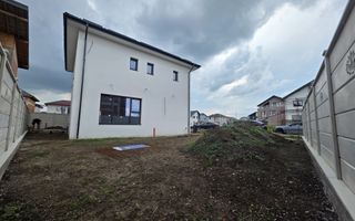 Vilă individuală în Tunari – 5 camere, curte privată - Poză 26