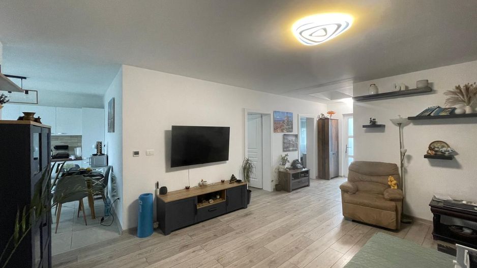 Duplex complet mobilat si utilat - 3 camere - Mosnita - Poză 3