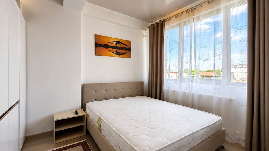 Apartament cu 3 camere de vanzare in Mamaia Nord Costanta - Poză 1
