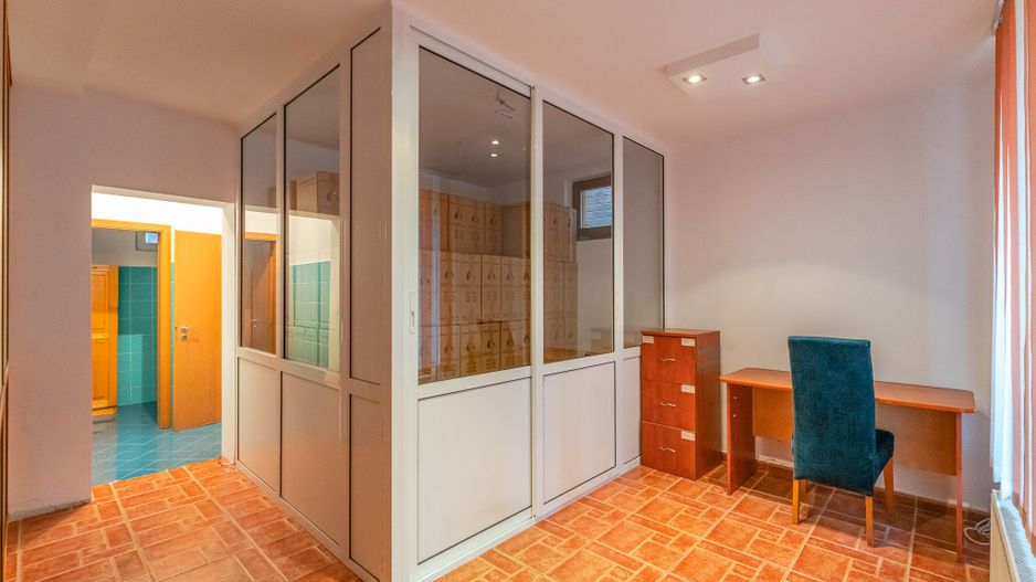 Casa individuala in Dambul Morii cu vedere spre Piatra Mare - Poză 2