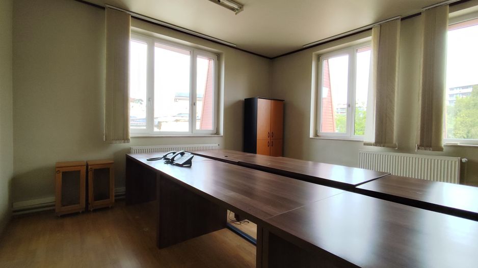 Birouri de inchiriat cu 1 si 6 incaperi langa Penny Iosia, Oradea - Poză 5