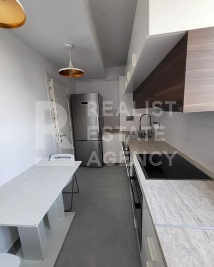 Studio semidecomandat cu zonă de dormit separată + parcare subterană - Poză 5