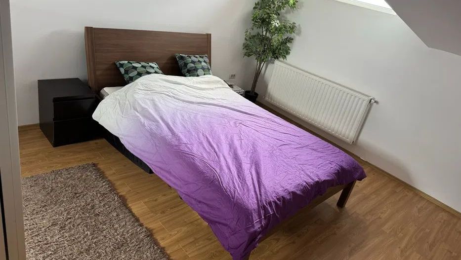 Mansarda inalta, moderna si complet mobilata – altceva fata de restul - Poză 5