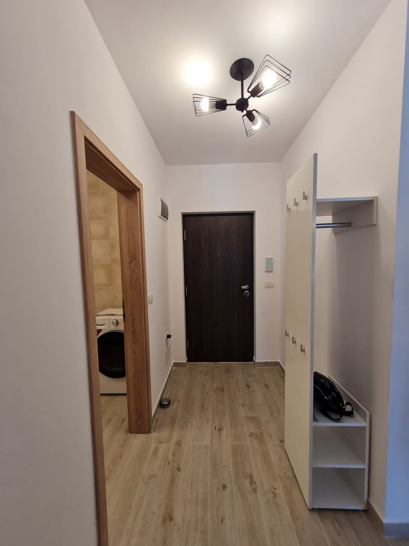 Lux la 5 minute de Iulius Town - Poză 25