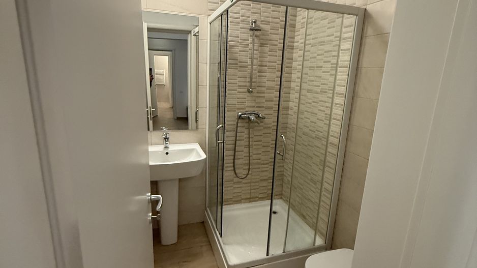 Apartament 3 camere cu terasă și loc de parcare –Complex Premium Regie - Poză 6