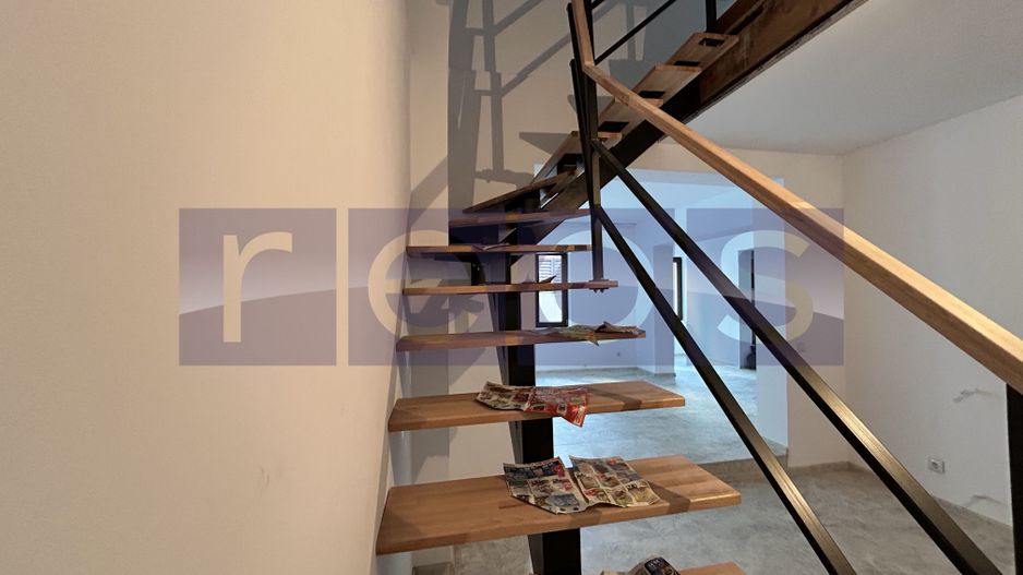 VANZARE VILA 7 CAMERE P+M | ZONA HERASTRAU - Poză 9