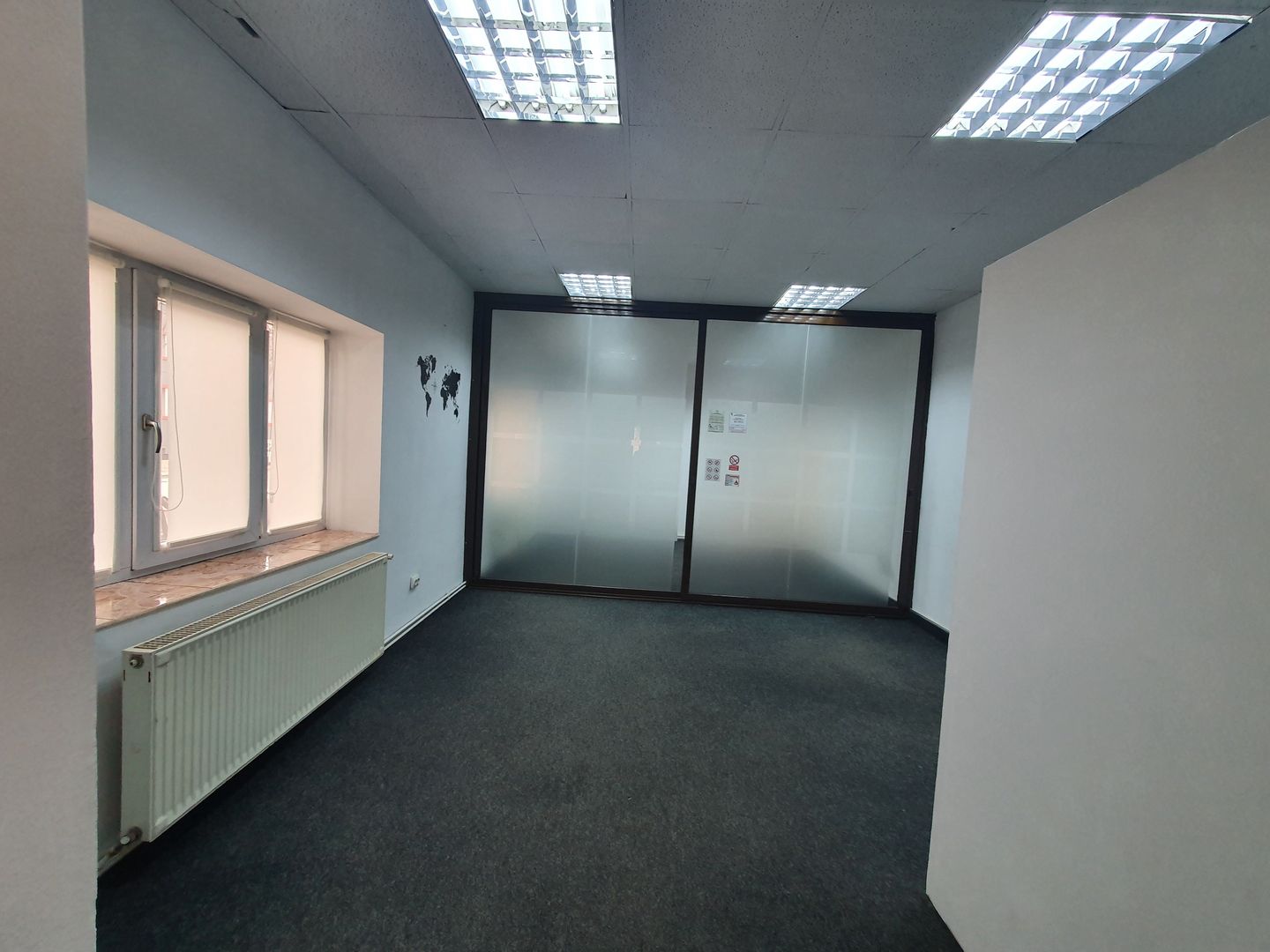 Spatiu comercial 39,22 mp + 18,17 mp pivnita + curte 18 mp - sos. Viilor - Poză 2