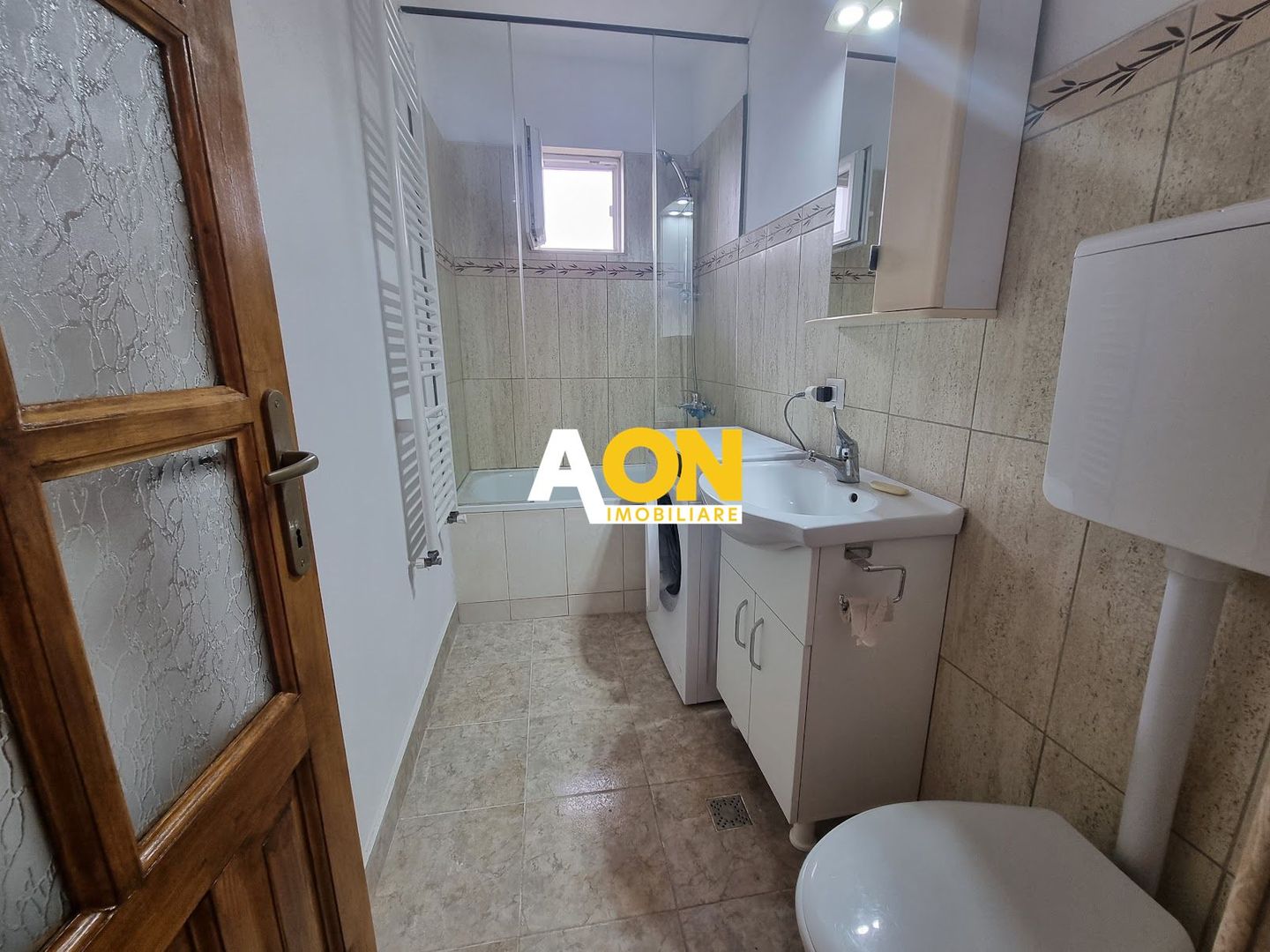 Apartament cu 2 Camere, Decomandat, Zona Cetate - Poză 7