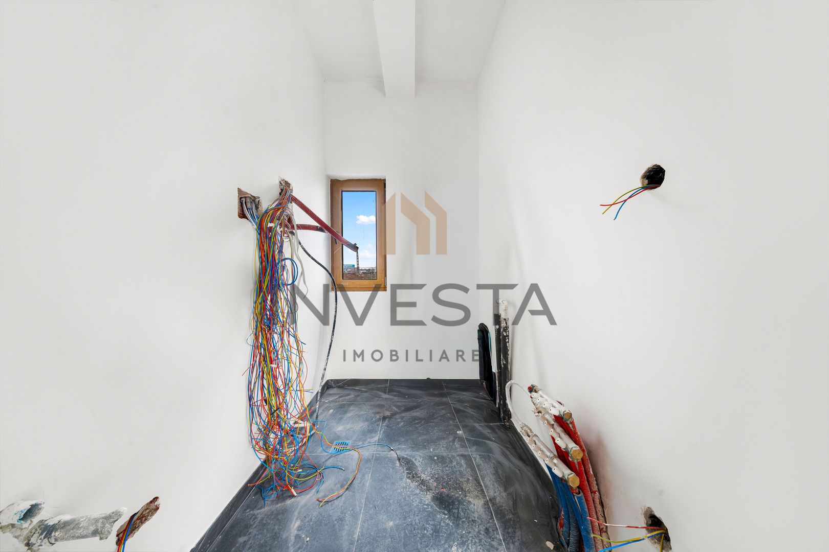 Casa individuala nZEB cu piscina, 501 mp teren, 160mp utili, Sanicoara - Poză 10