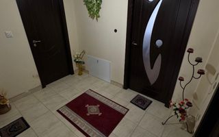 Casa de vanzare P+1, 4 Garaje, Vetis - Poză 17