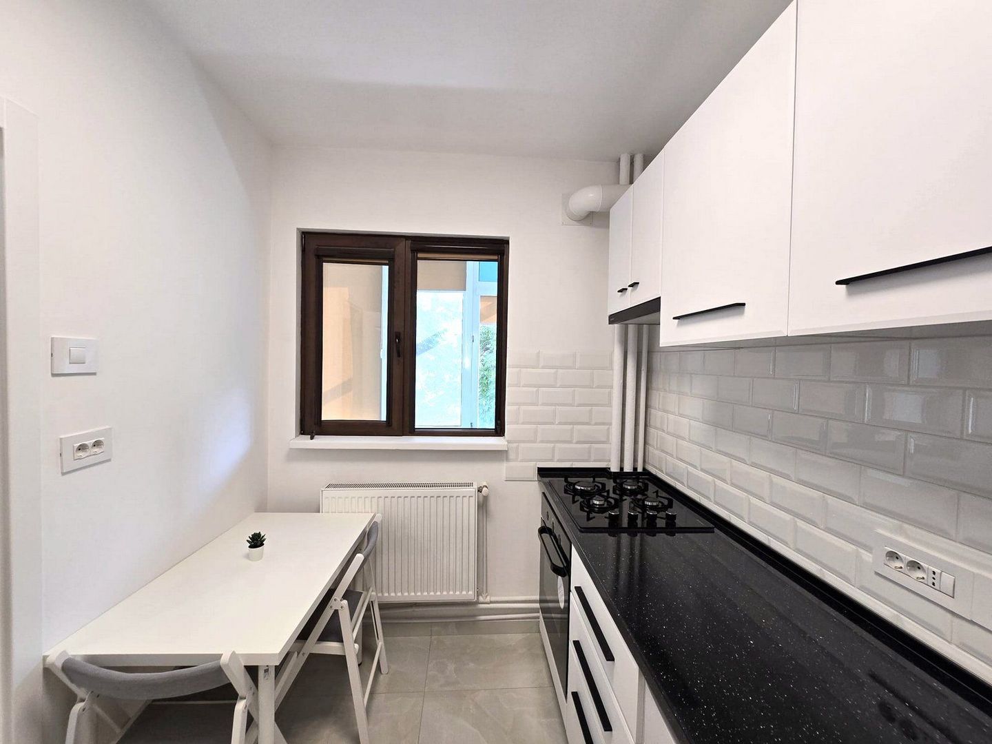 2 camere | centrala proprie | langa metrou | vedere spate  | Bd Ion Mihalache - Poză 4
