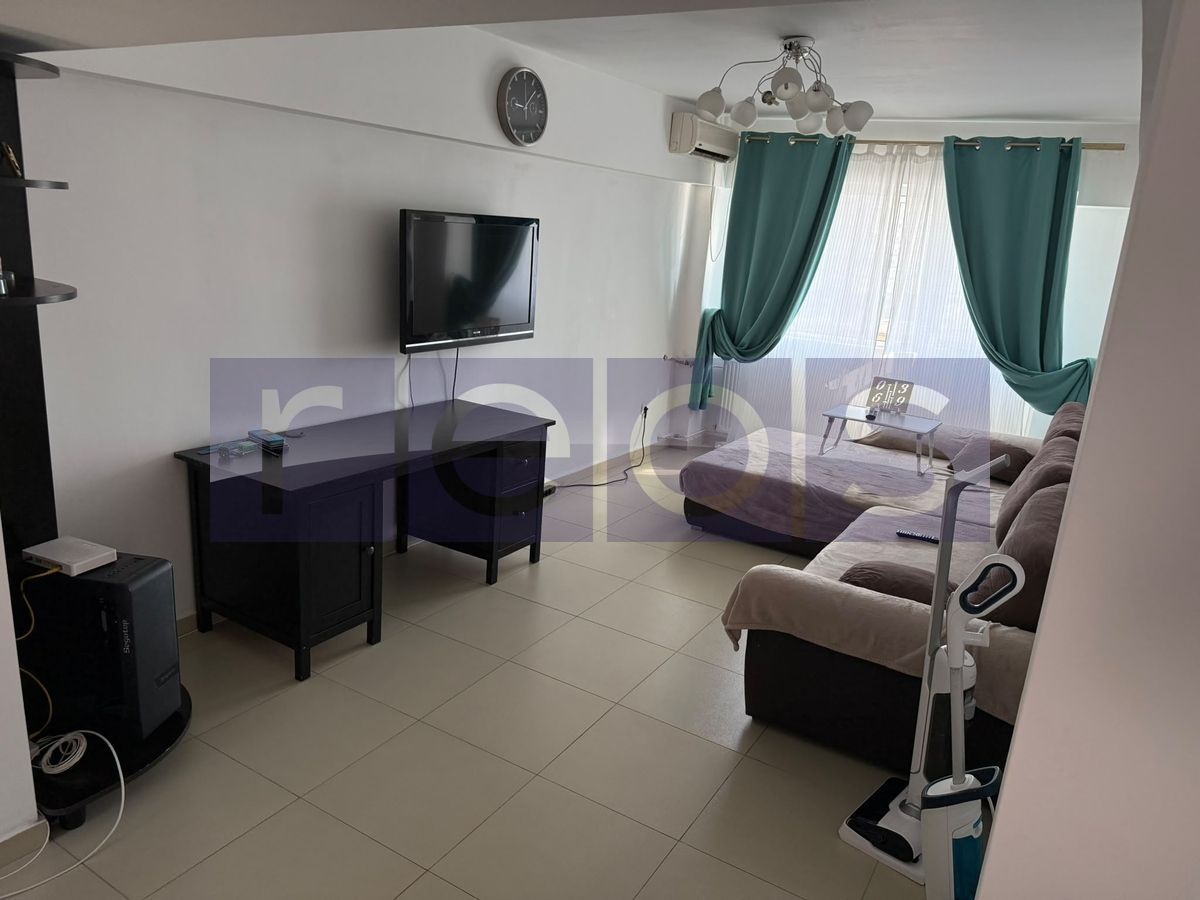 VANZARE 3 CAMERE DECOMANDAT - Poză 2