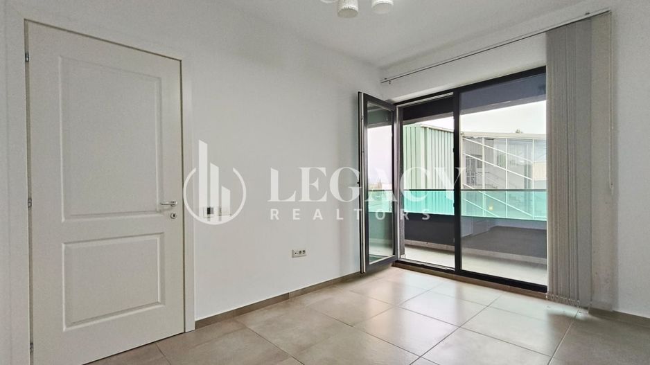 Spatiu birou modern cu 2 locuri de parcare in Grand Beetle Pacurari - Poză 5