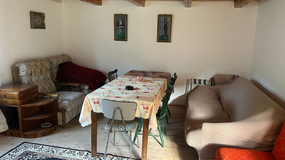 Casa de vacanta de vanzare pe Valea Lotrioarei - Poză 6