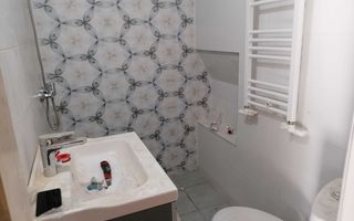 Casă individuală I 2 camere I Renovată I 1400 mp I Cristian - Poză 2