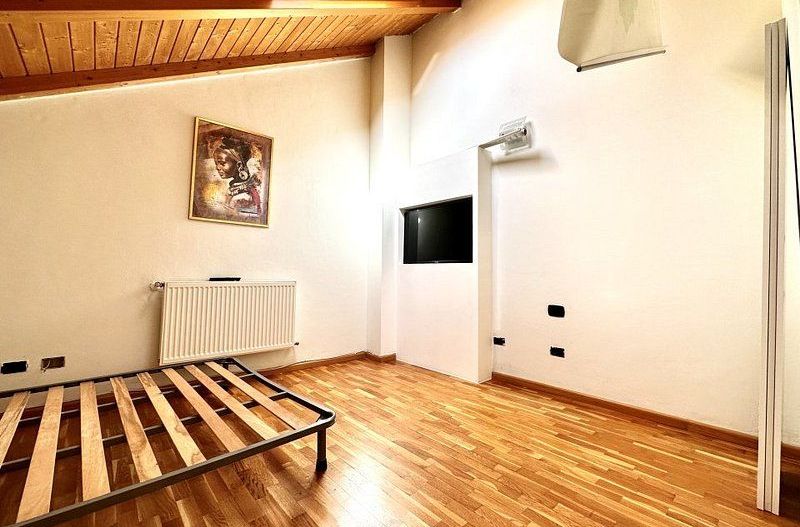 Apartament în Piața Unirii - renovat - mobilat și utilat - Poză 26