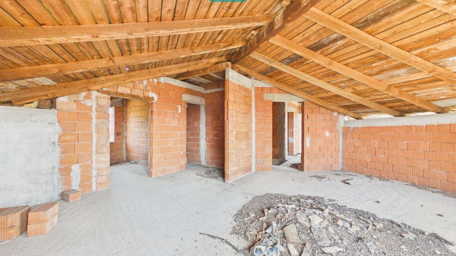 Vilă pe 3 niveluri și garaj 168mp în Zimandu Nou - Poză 20