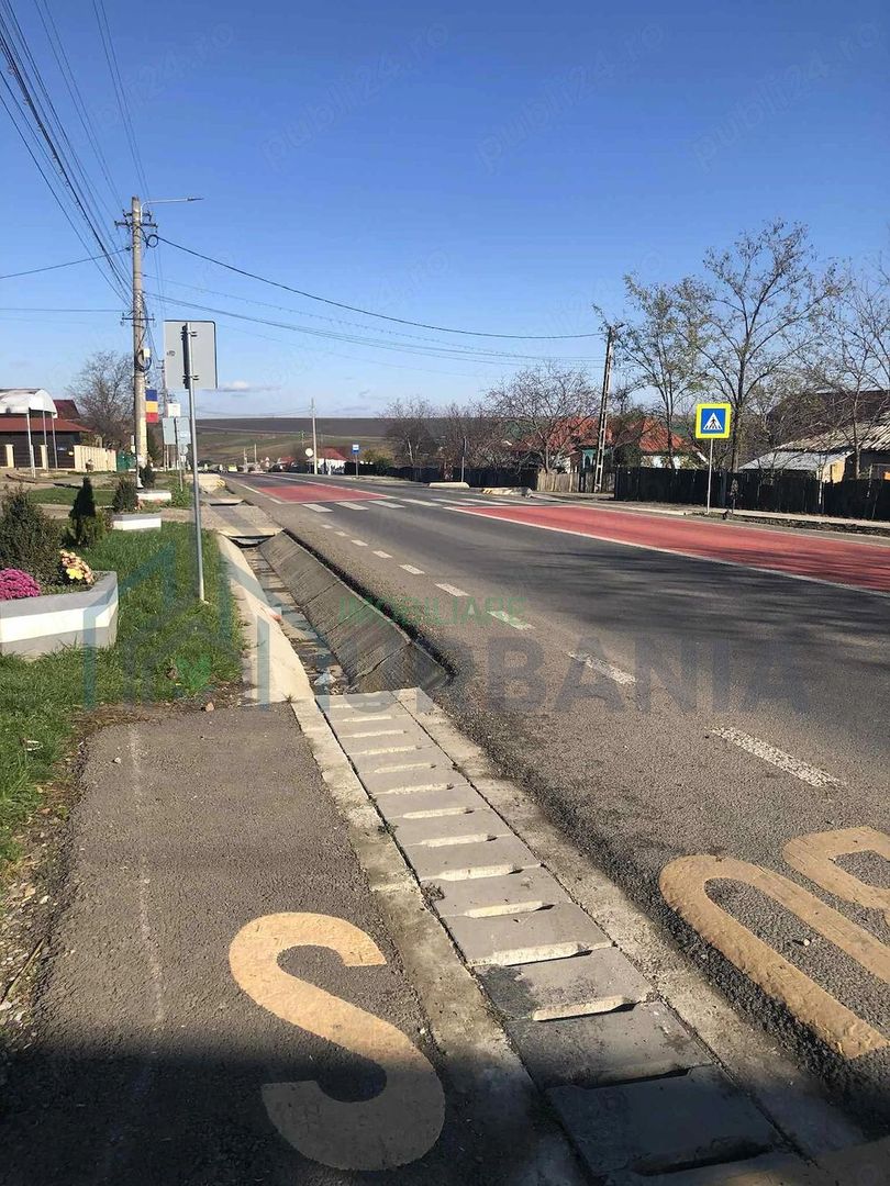Casă bătrânească în Boureni (Târgu Frumos) – teren 950 mp, poziție centrală - Poză 1