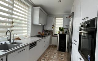 Casa spatioasa+garaj, zona Sud, comision 0! - Poză 9