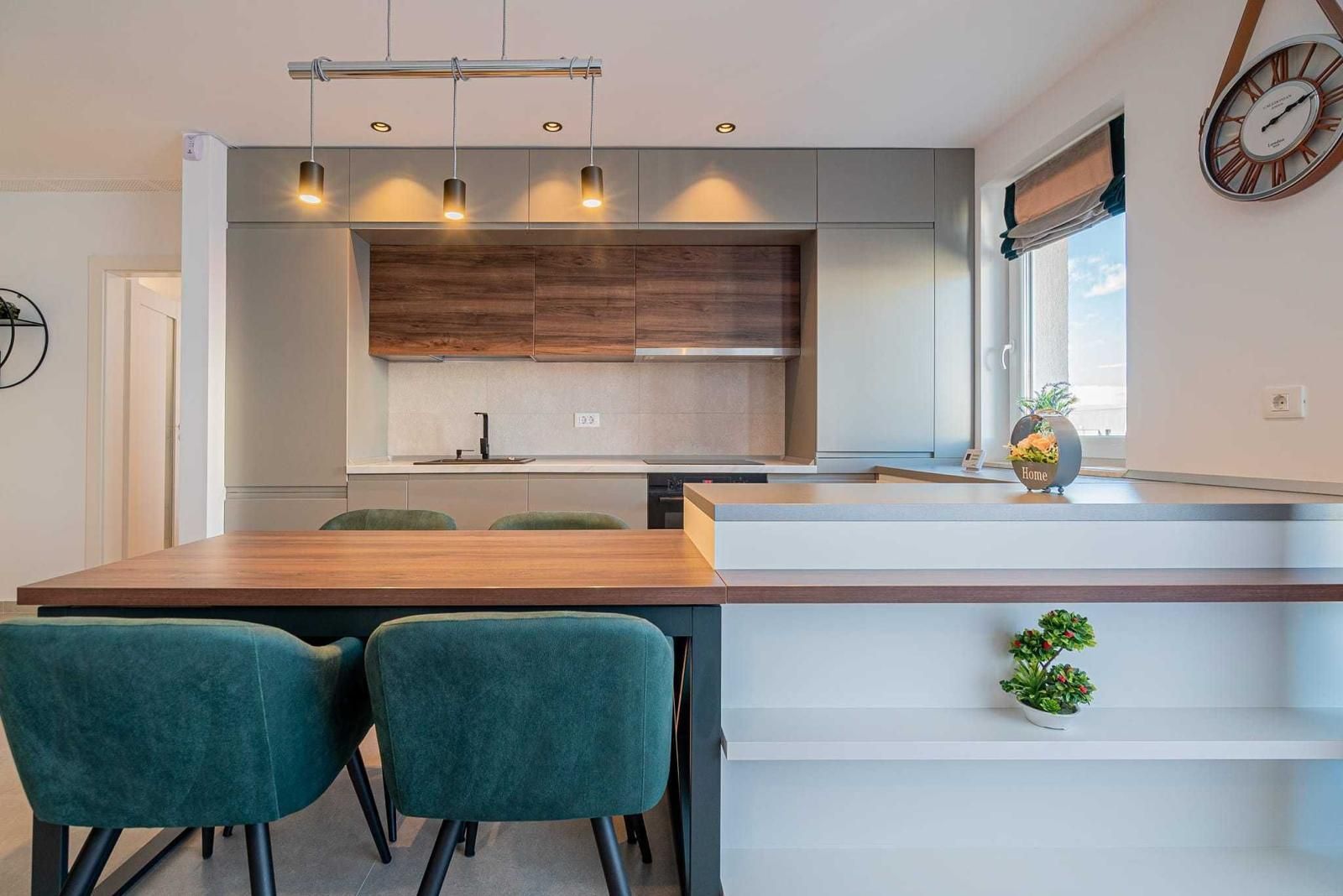 Apartament 2 camere | Parcare subterana  + boxă - Poză 1