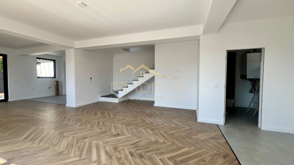 Vilă **6 camere  **451mp // Zona Iancu Nicolae - Poză 77