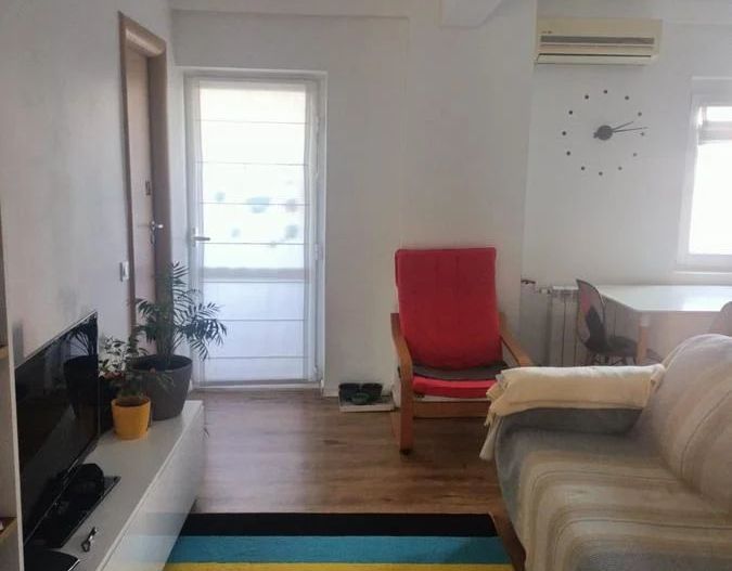 Apartament cu 3 camere de vanzare - Aviatiei - Poză 5