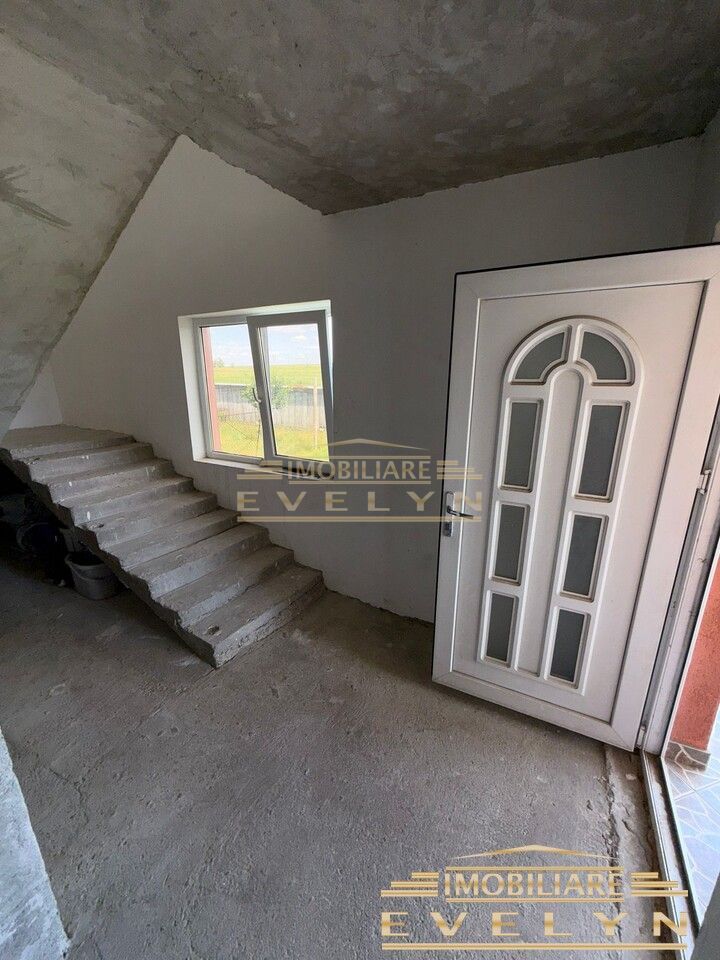 De vânzare casa P+M în Brehuiesti, pozitionata la strada principala - Poză 11
