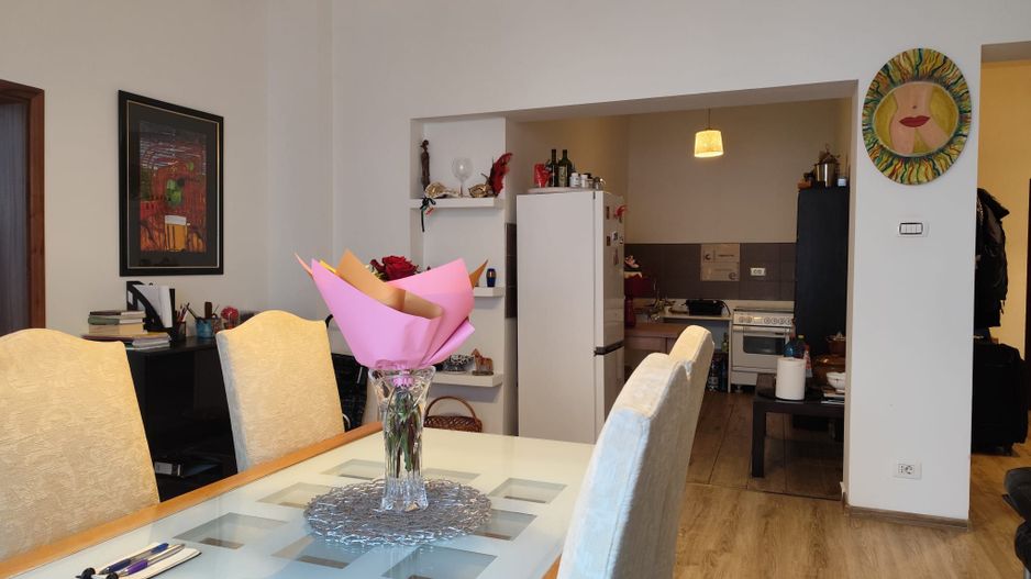 Vanzare | Apart.2 Camere | etajul 1 | langa Parcul Balcescu | Oradea - Poză 5