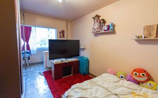 Etaj  2- 3 cam decomandat Bucovinei-Torontalului centrala proprie - Poză 5