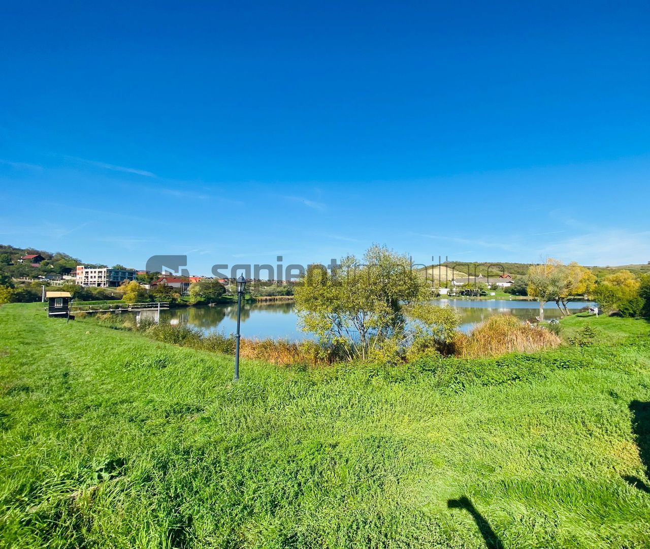 Sapient | Parcele pe str. Dealu mare , lacul Hanul Pescarilor - Poză 3